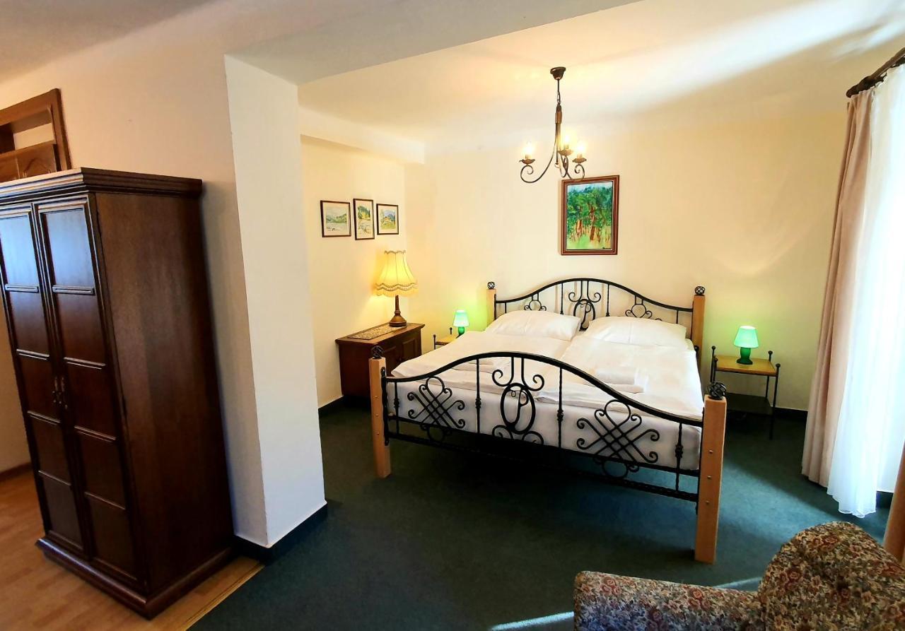 Lesni Hotel Perslak Nová Bystřice المظهر الخارجي الصورة