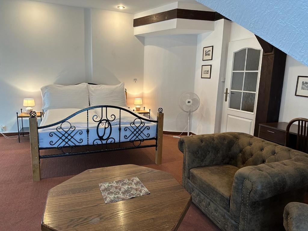 Lesni Hotel Perslak Nová Bystřice المظهر الخارجي الصورة