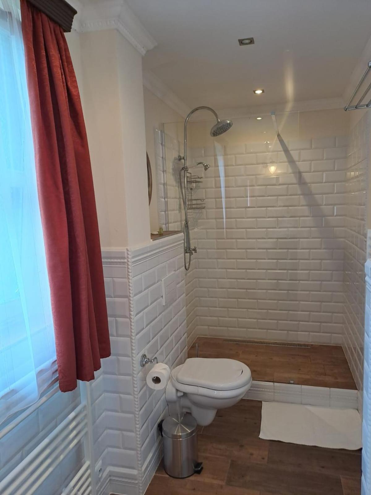 Lesni Hotel Perslak Nová Bystřice المظهر الخارجي الصورة