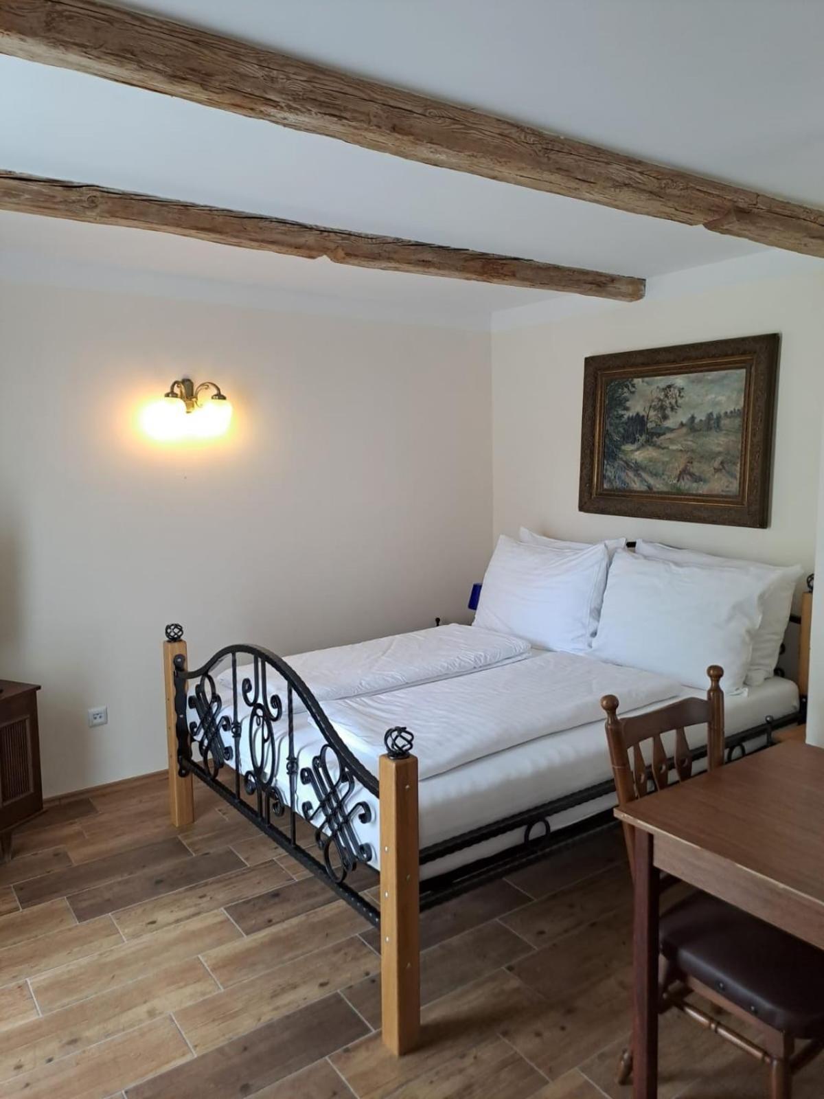 Lesni Hotel Perslak Nová Bystřice المظهر الخارجي الصورة