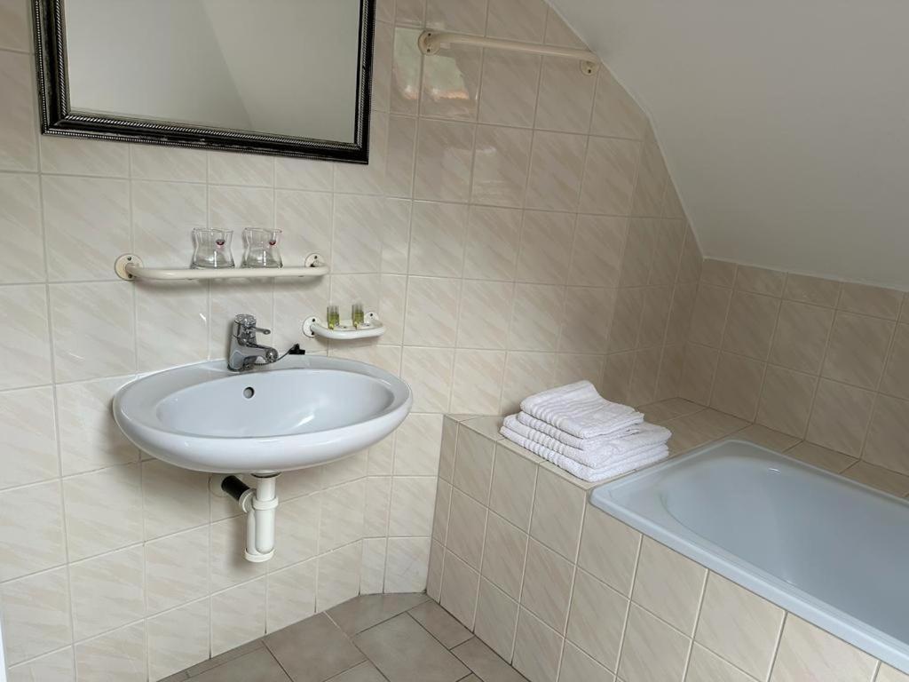 Lesni Hotel Perslak Nová Bystřice المظهر الخارجي الصورة
